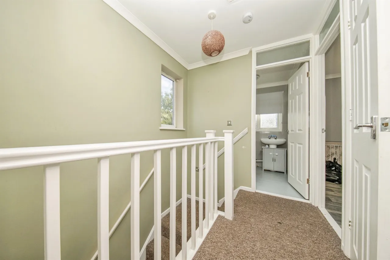 Washington Road, Dovercourt, CO12, photo 6