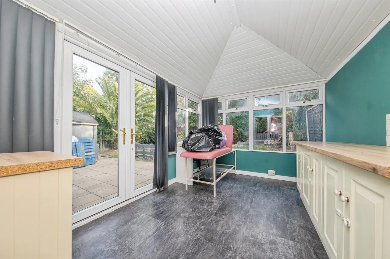 Washington Road, Dovercourt, CO12, photo 5