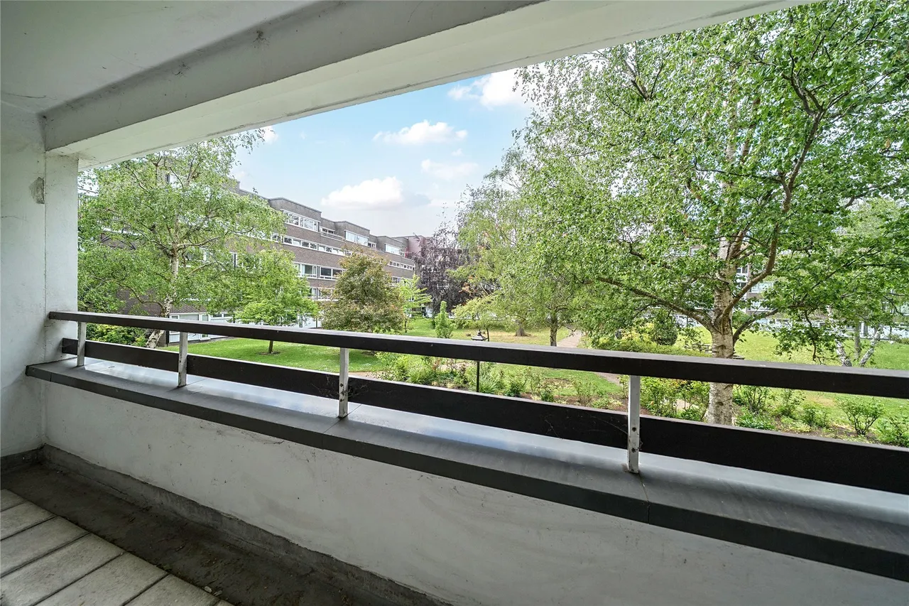Fair Acres, Bromley, BR2, photo 15