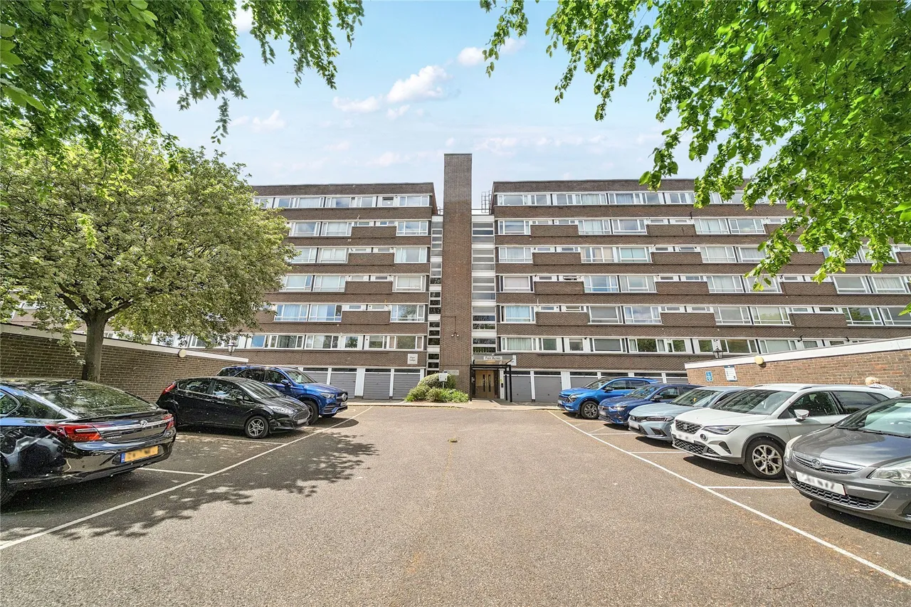 2 bed flat for sale — Fair Acres, Bromley, BR2
