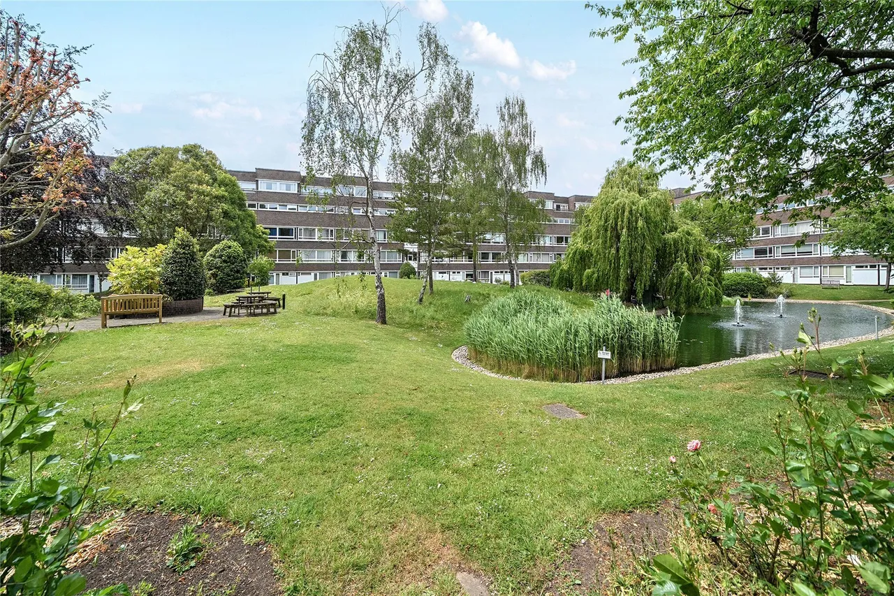 Fair Acres, Bromley, BR2, photo 17