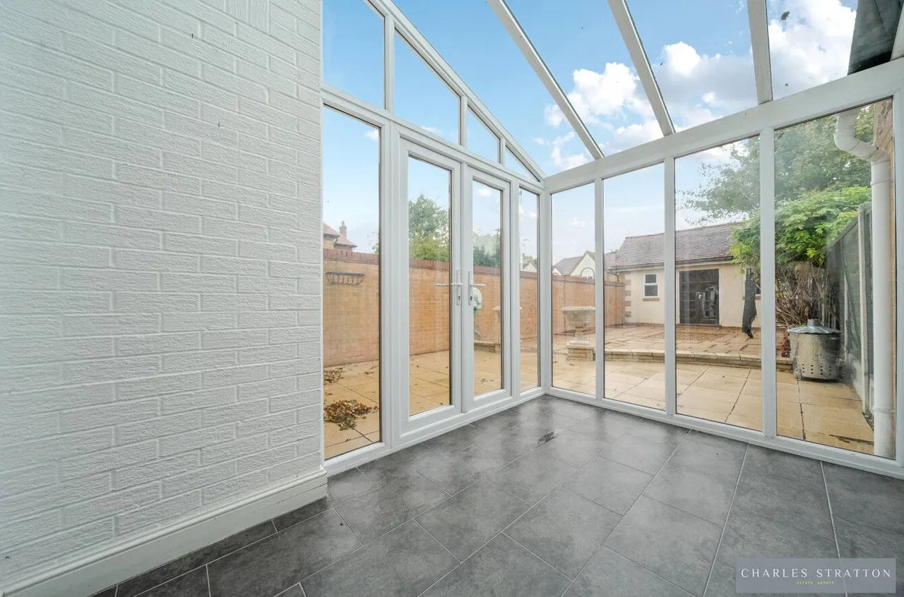 Landseer Close, Hornchurch, Essex, RM11 1FJ, photo 9
