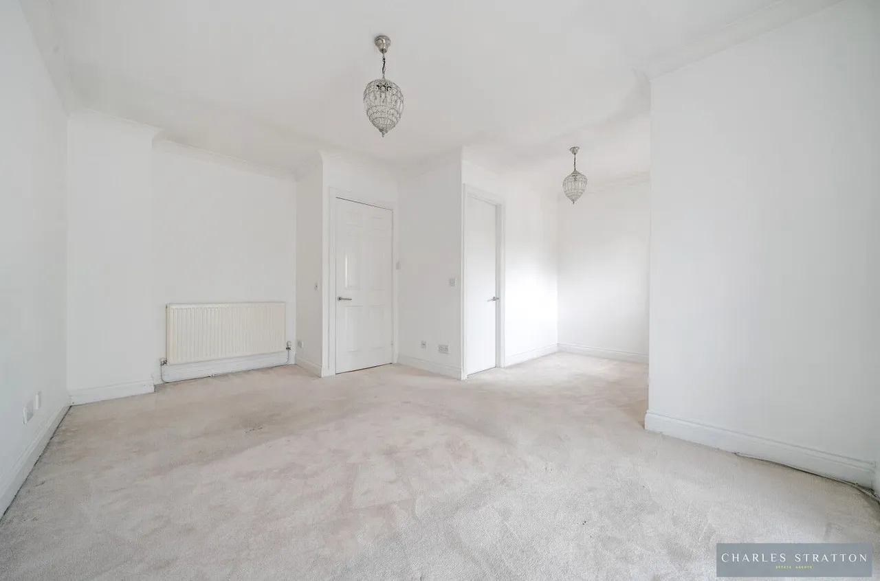 Landseer Close, Hornchurch, Essex, RM11 1FJ, photo 12