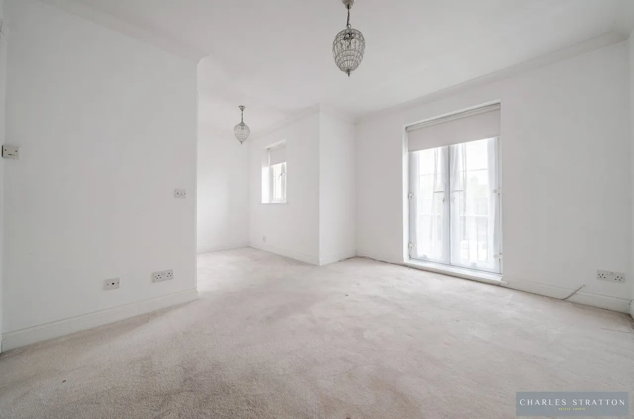 Landseer Close, Hornchurch, Essex, RM11 1FJ, photo 11