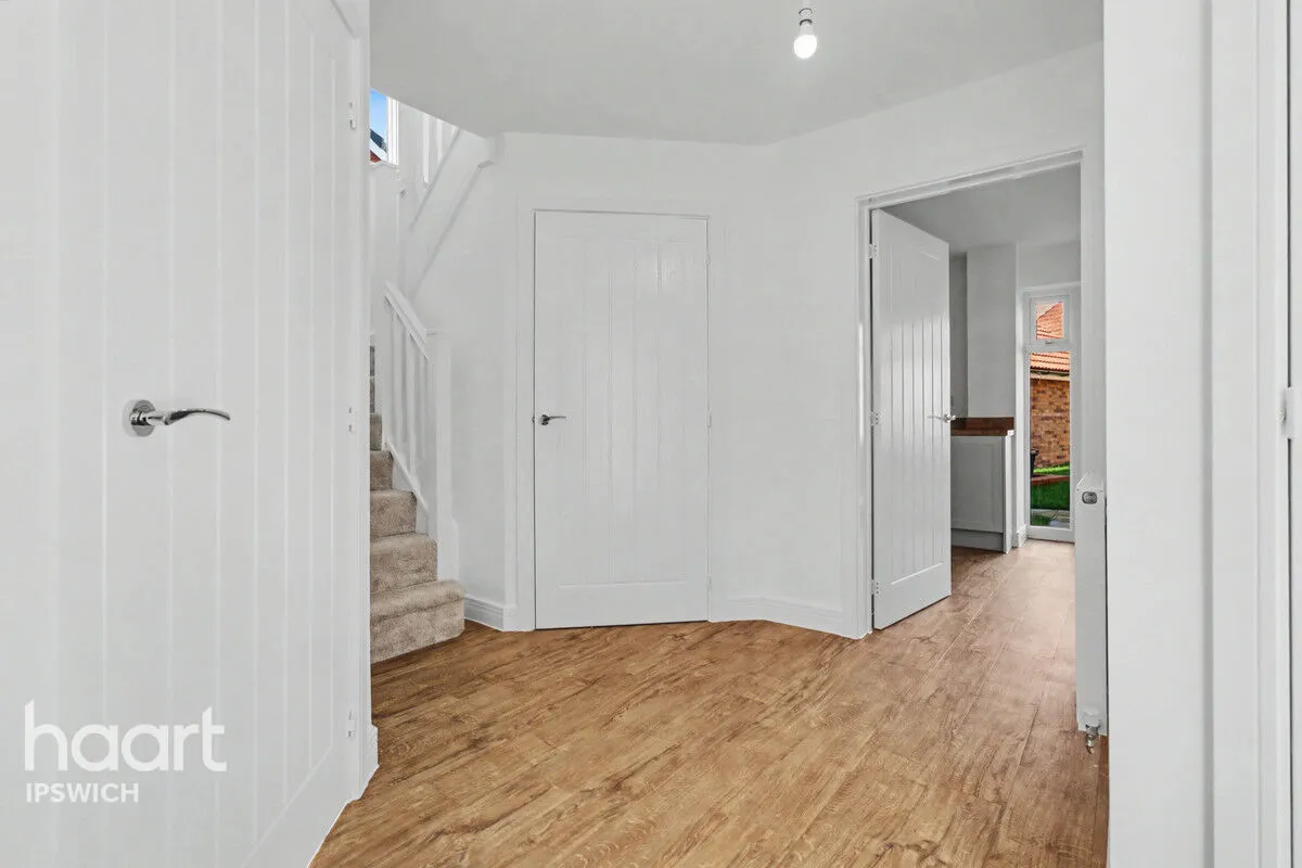 Pinewood Grange, Ipswich, IP14, photo 8