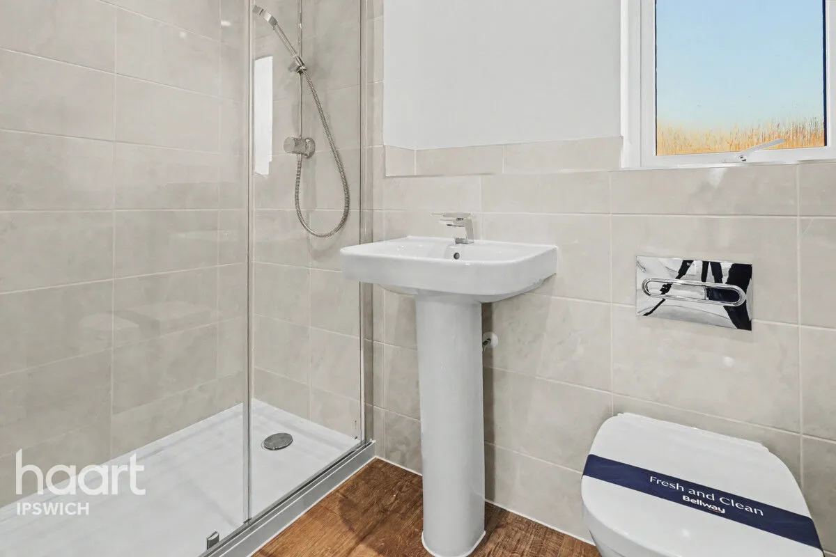 Pinewood Grange, Ipswich, IP14, photo 13