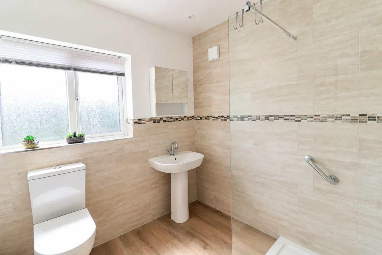Shaws Lane, Great Wyrley, photo 11