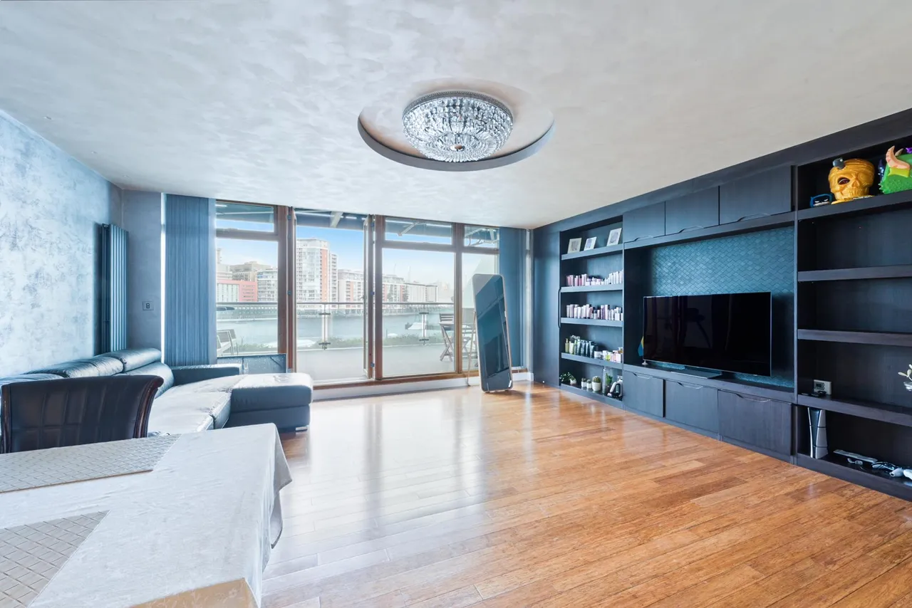 Western Beach Apartments, London, E16, photo 5