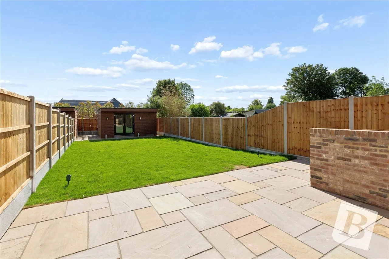 Harrow Drive, Hornchurch, RM11, photo 7