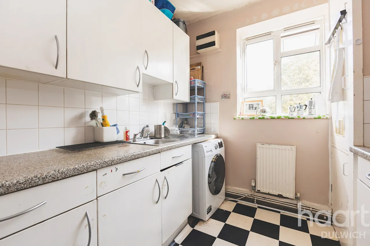 Kingswood Estate, London, SE21, photo 10