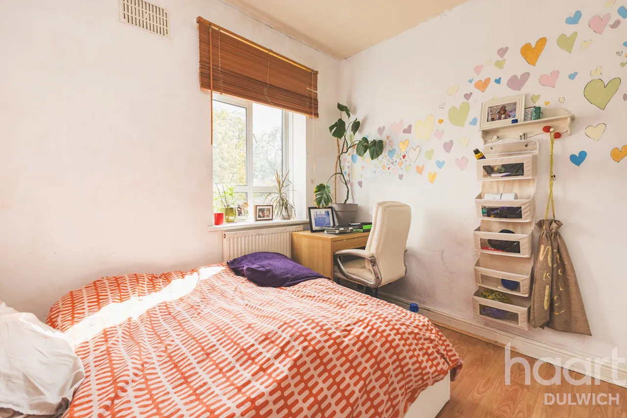 Kingswood Estate, London, SE21, photo 17