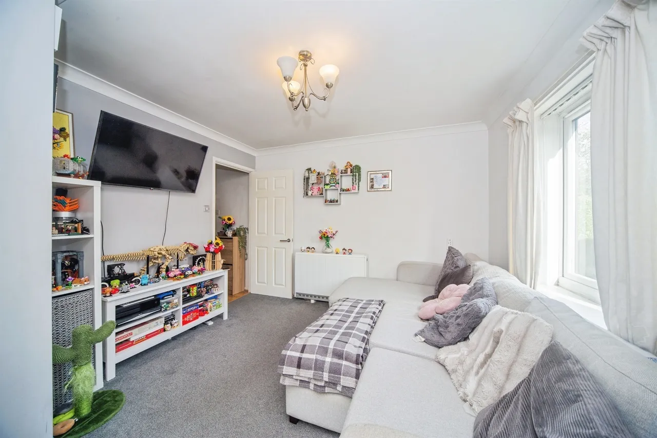 Kern Close, Southampton, SO16, photo 3