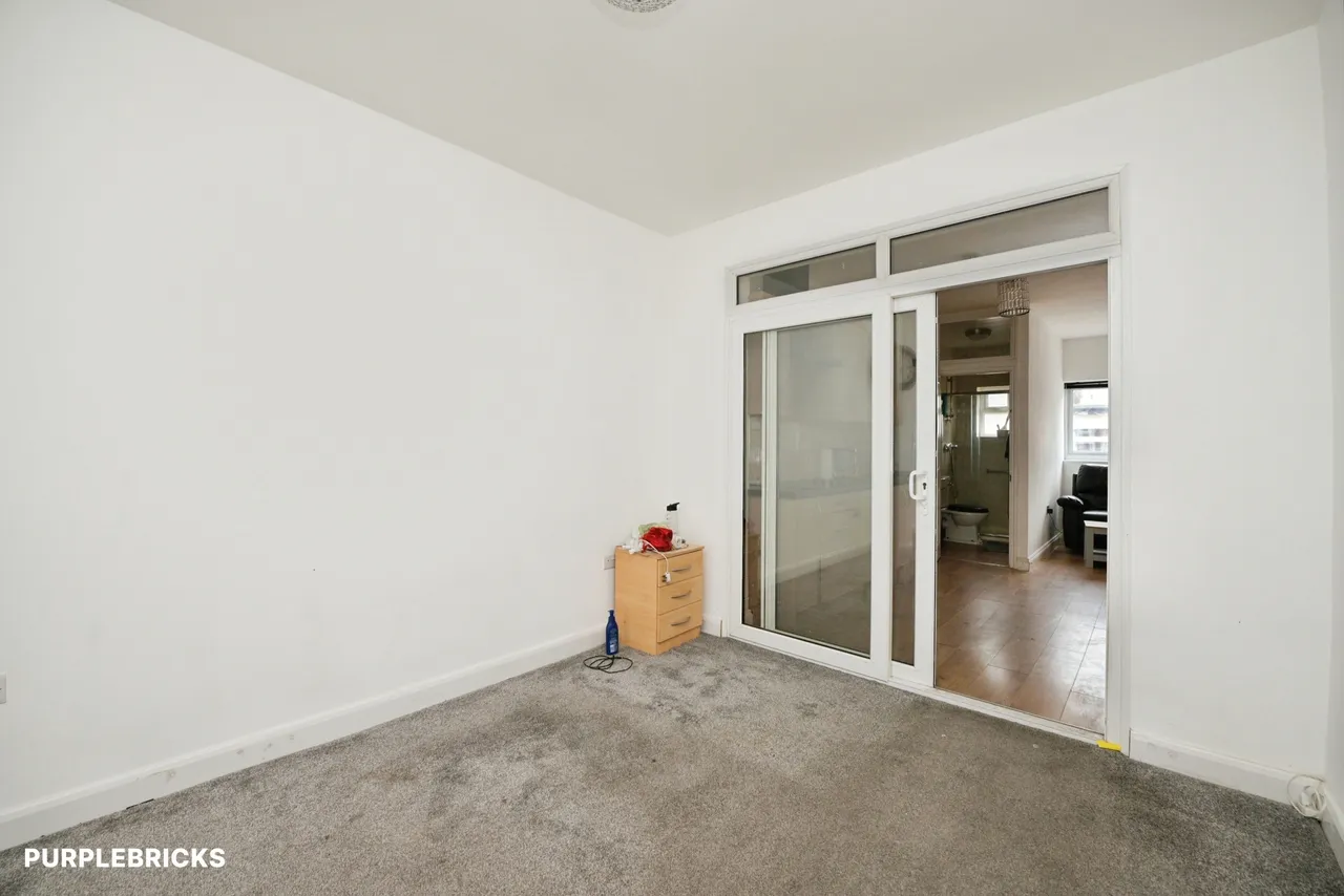 Craven Gardens, Barking, IG11, photo 7