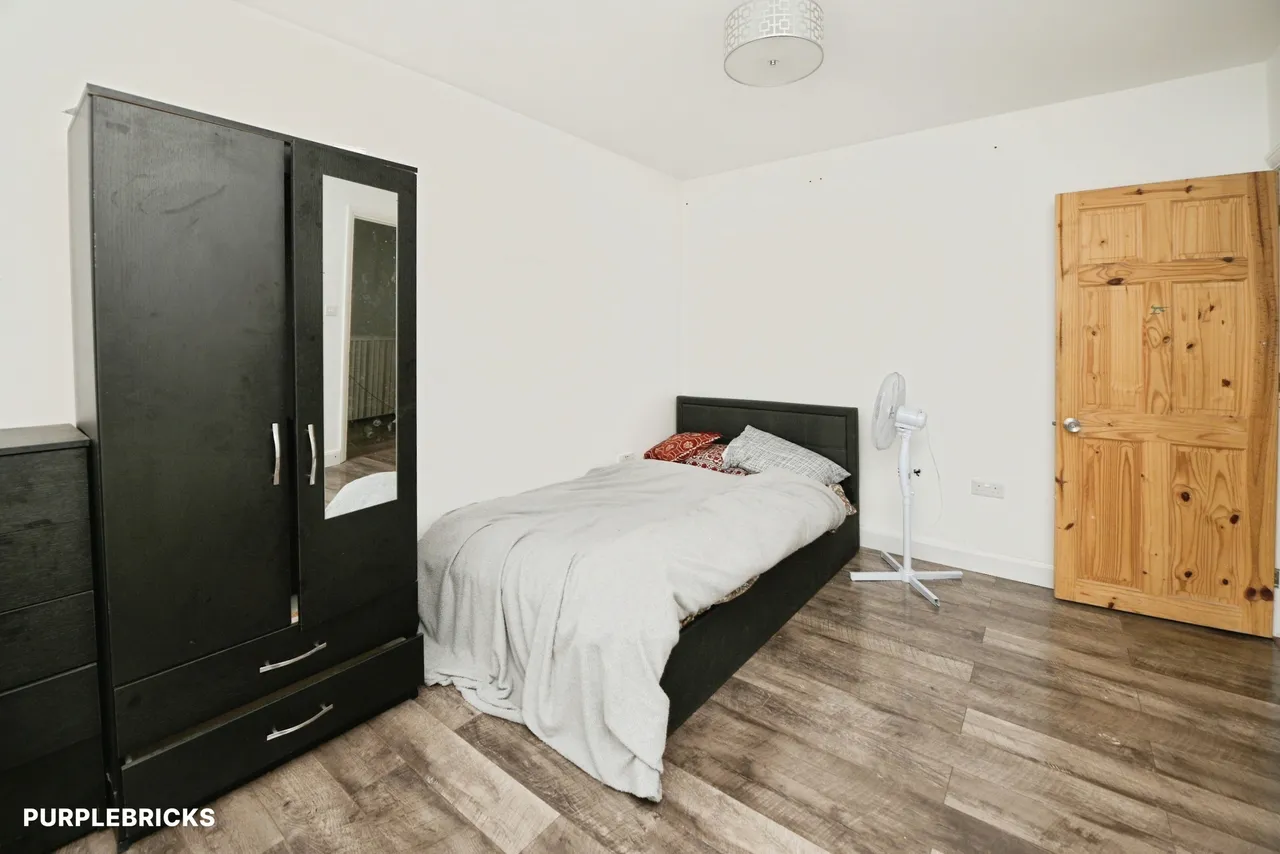 Craven Gardens, Barking, IG11, photo 13