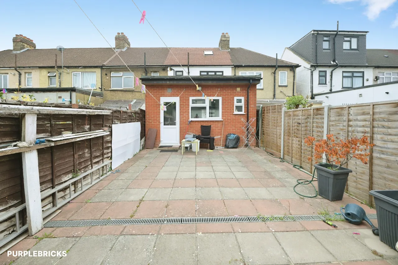 Craven Gardens, Barking, IG11, photo 22