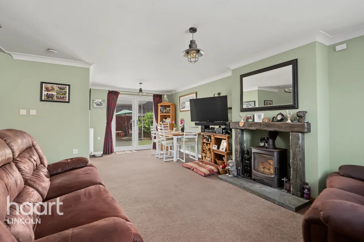 Brocklebank Close, Bassingham, LN5, photo 2