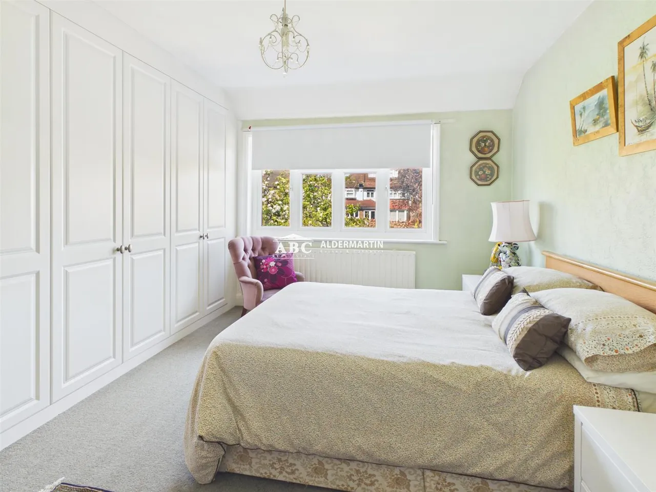 Park Grove, Edgware, photo 4