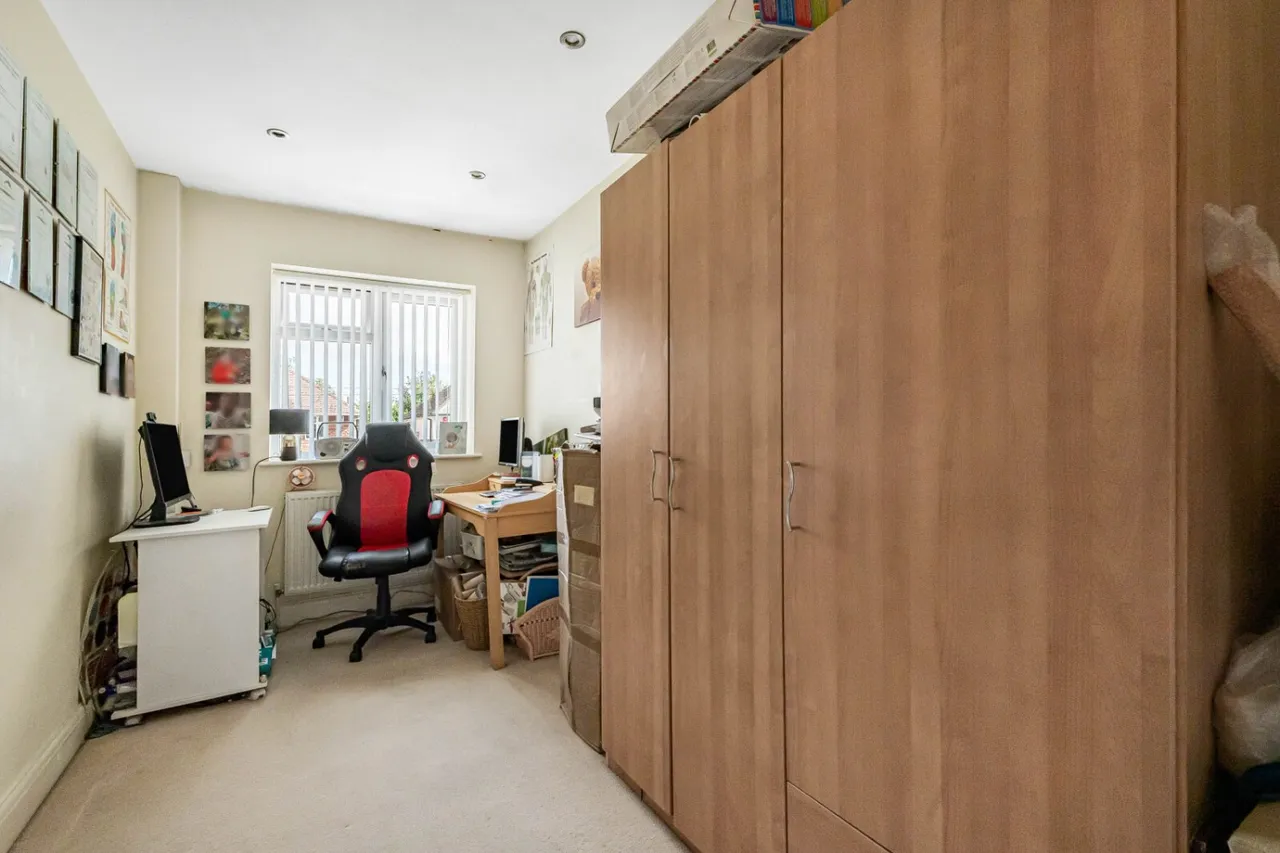 Howberry Road, Edgware, HA8, photo 23