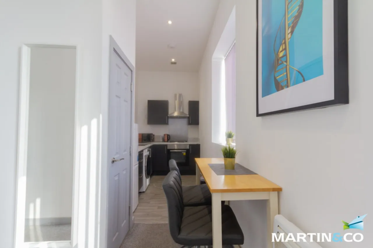 Oak Court, Dudley Road, Brierley Hill, DY5, photo 3