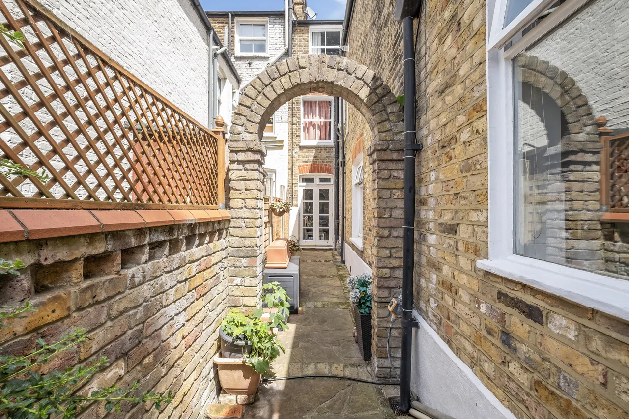 Ravenslea Road, London, SW12, photo 10