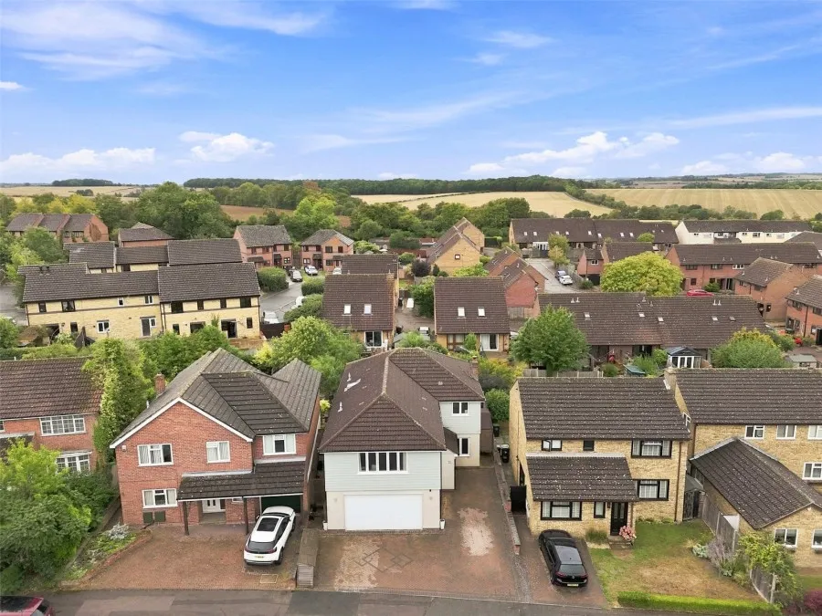 with 5 bedrooms in Saffron Walden, CB11, photo 21