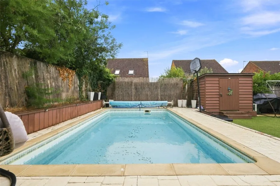with 5 bedrooms in Saffron Walden, CB11, photo 18