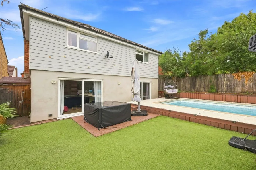 with 5 bedrooms in Saffron Walden, CB11, photo 20