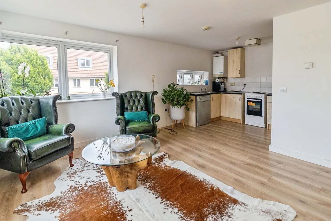 Warwick Avenue, Broughton, MK10, photo 9