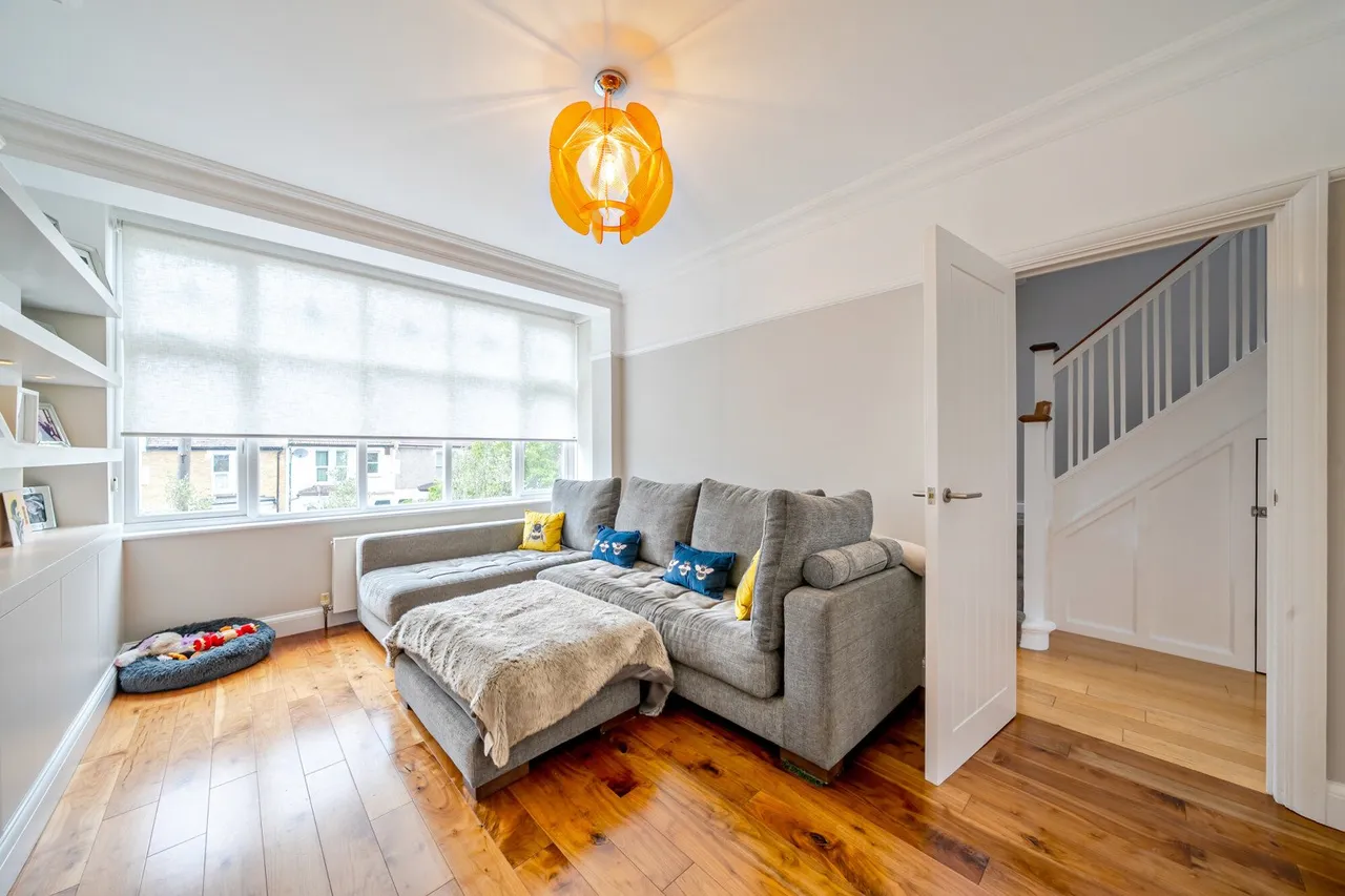 Cantwell Road, SE18, photo 24