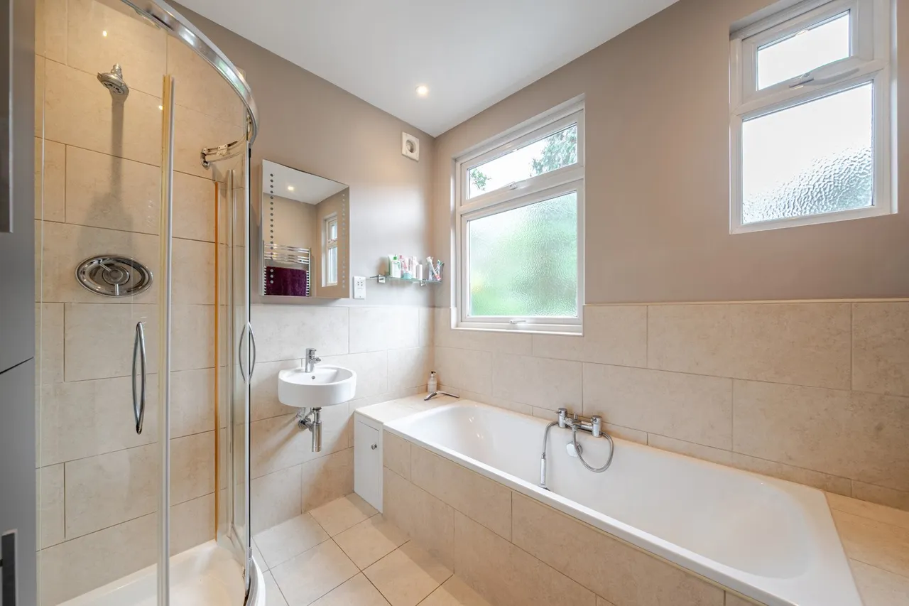 Cantwell Road, SE18, photo 6