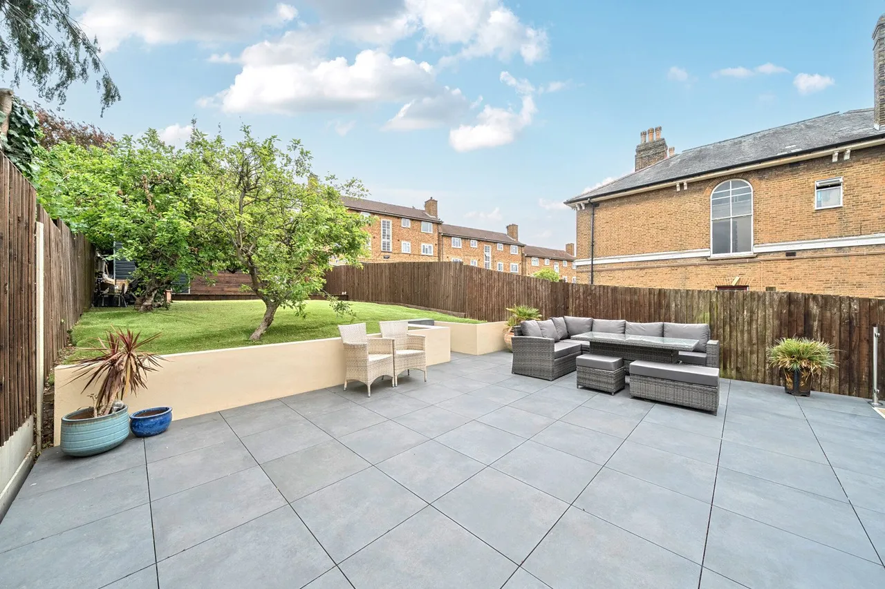 Cantwell Road, SE18, photo 4