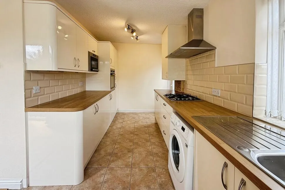 Enfield Road, Swinton, M27, photo 4