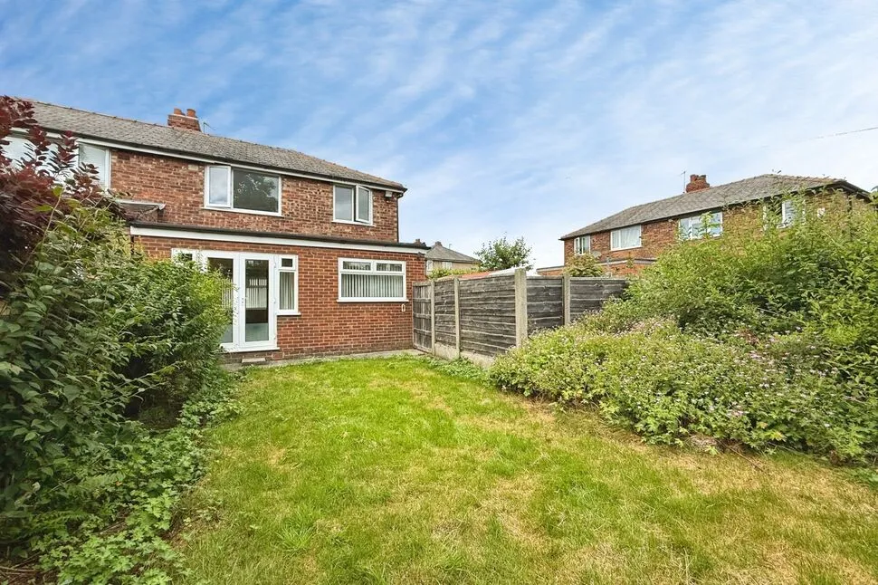 Enfield Road, Swinton, M27, photo 14