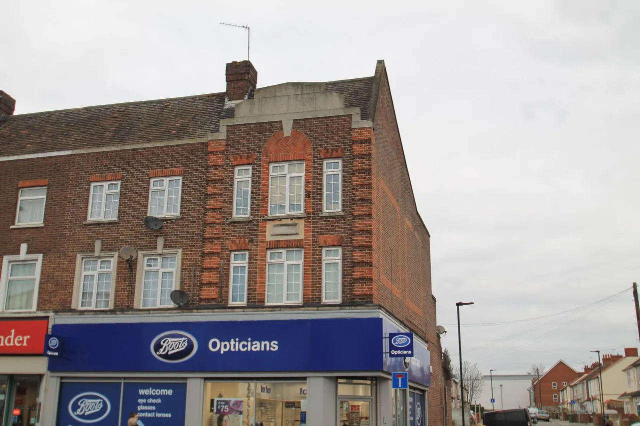 3 bed flat for sale — Bellegrove Road, Welling