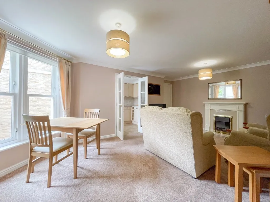 Nelson Court, Glen View, DA12, photo 5