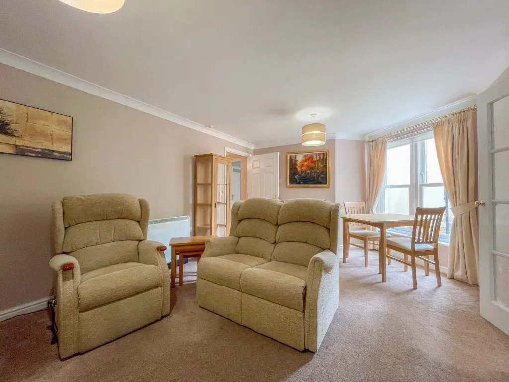 Nelson Court, Glen View, DA12, photo 8