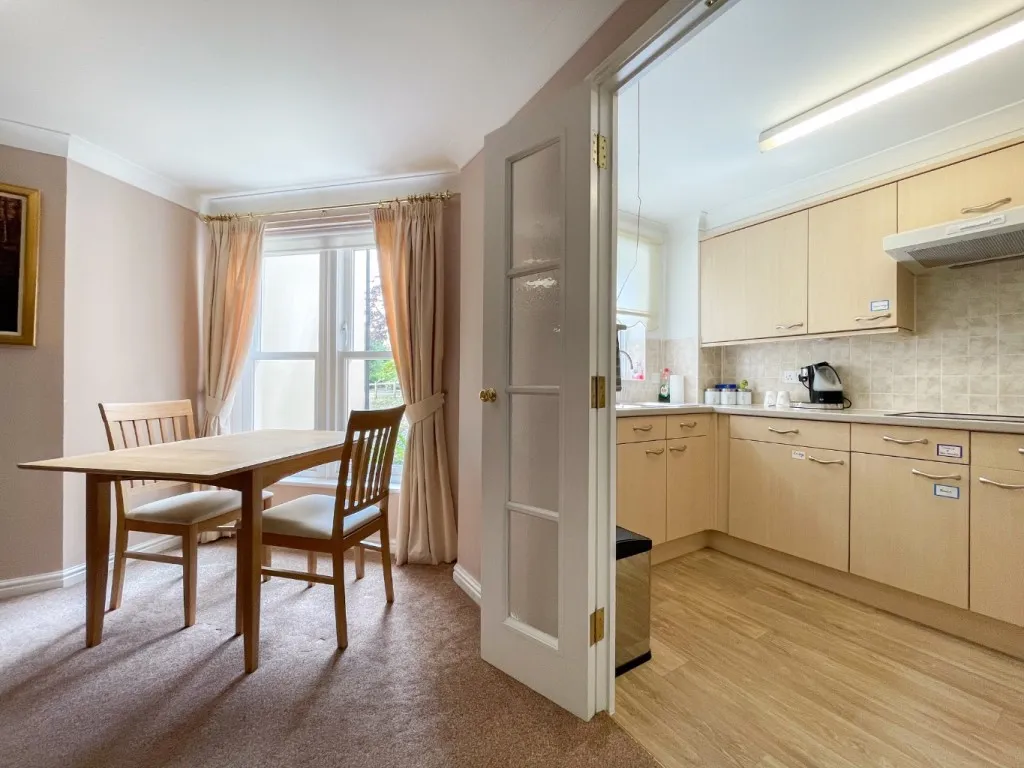 Nelson Court, Glen View, DA12, photo 4