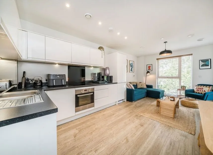 Kingston Road, New Malden, KT3, photo 2