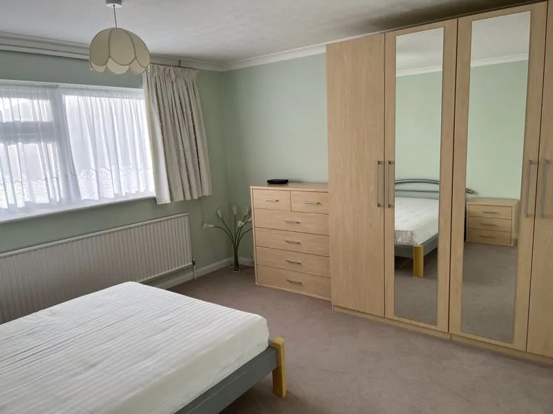 Beverley Close, Marlow SL7 2RD, photo 6
