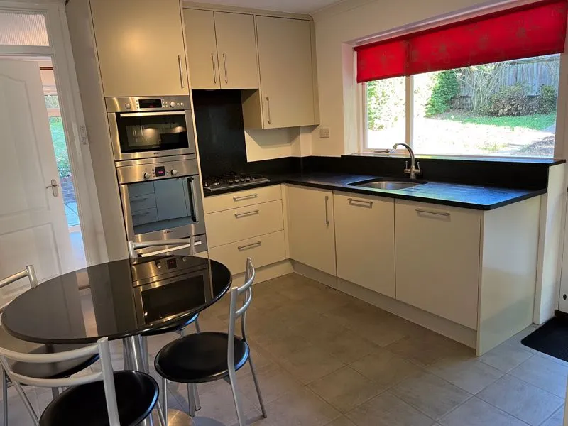 Beverley Close, Marlow SL7 2RD, photo 5