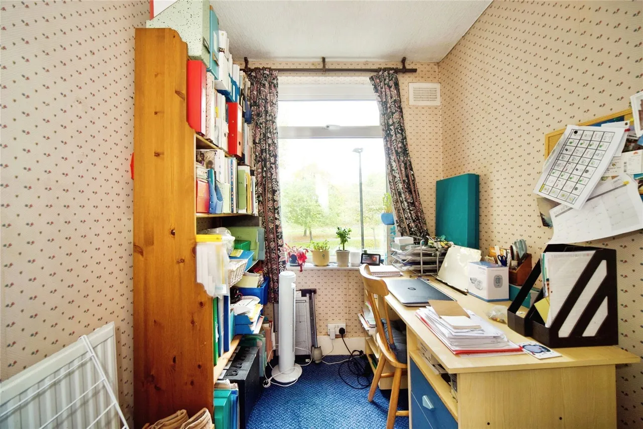 Gainsborough Avenue, Manor Park, London, E12, photo 8