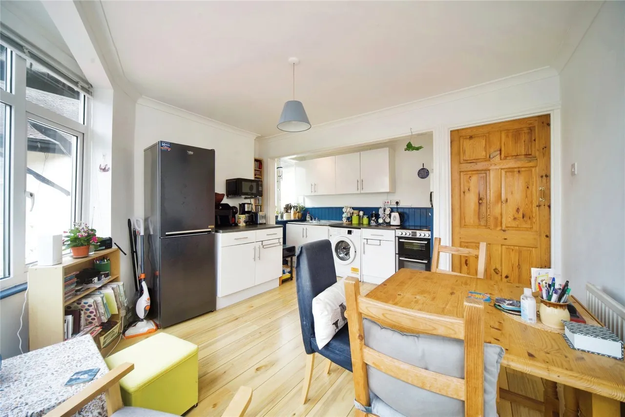 Gainsborough Avenue, Manor Park, London, E12, photo 6