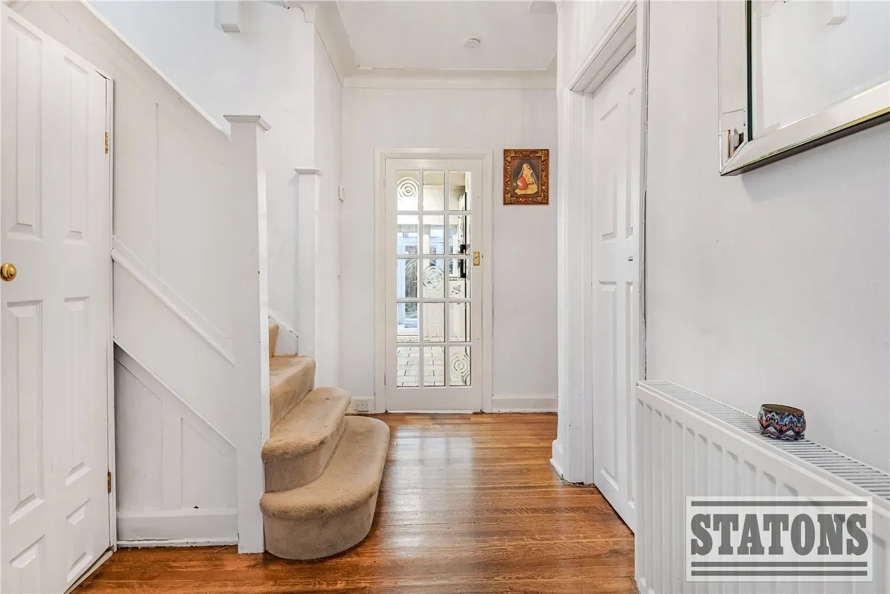 High Road, Whetstone, London, N20 9PT, photo 2