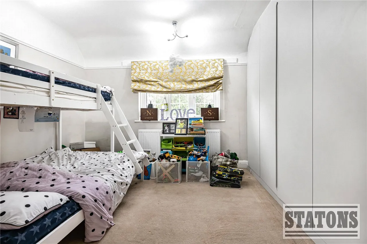 High Road, Whetstone, London, N20 9PT, photo 18