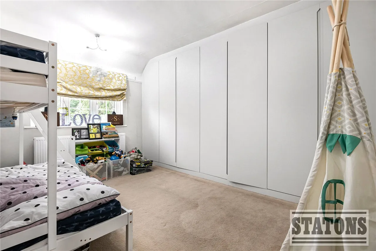 High Road, Whetstone, London, N20 9PT, photo 17