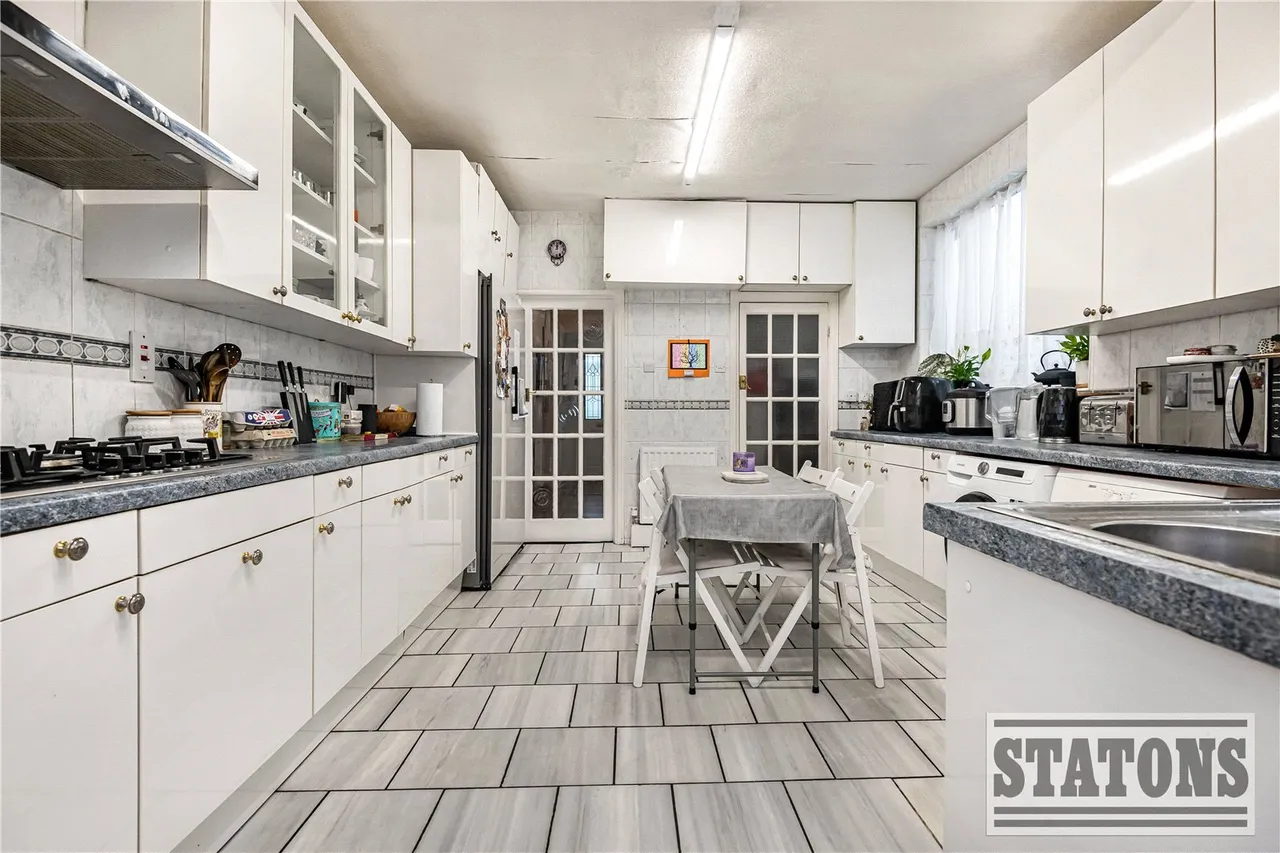 High Road, Whetstone, London, N20 9PT, photo 10