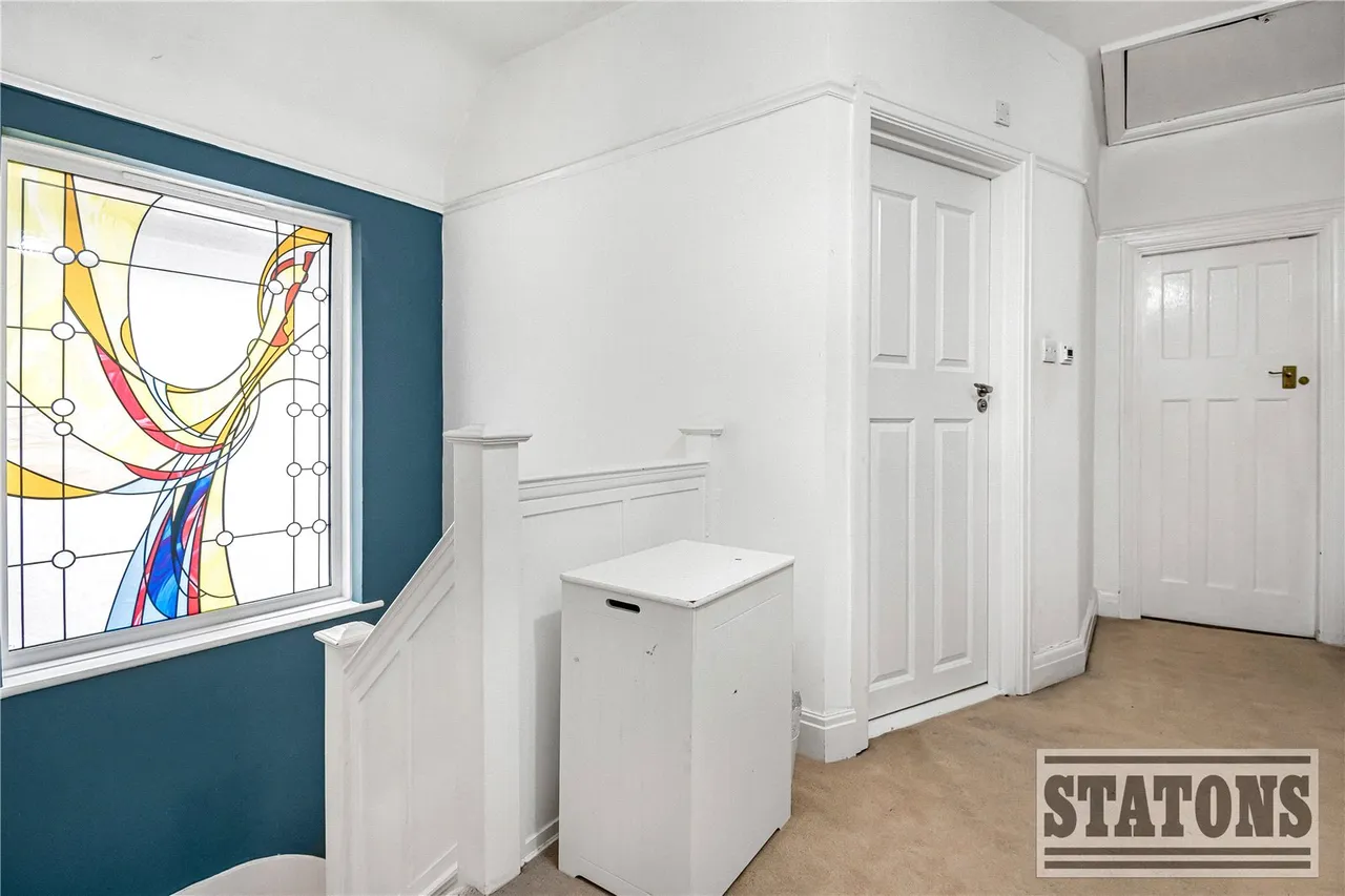 High Road, Whetstone, London, N20 9PT, photo 12