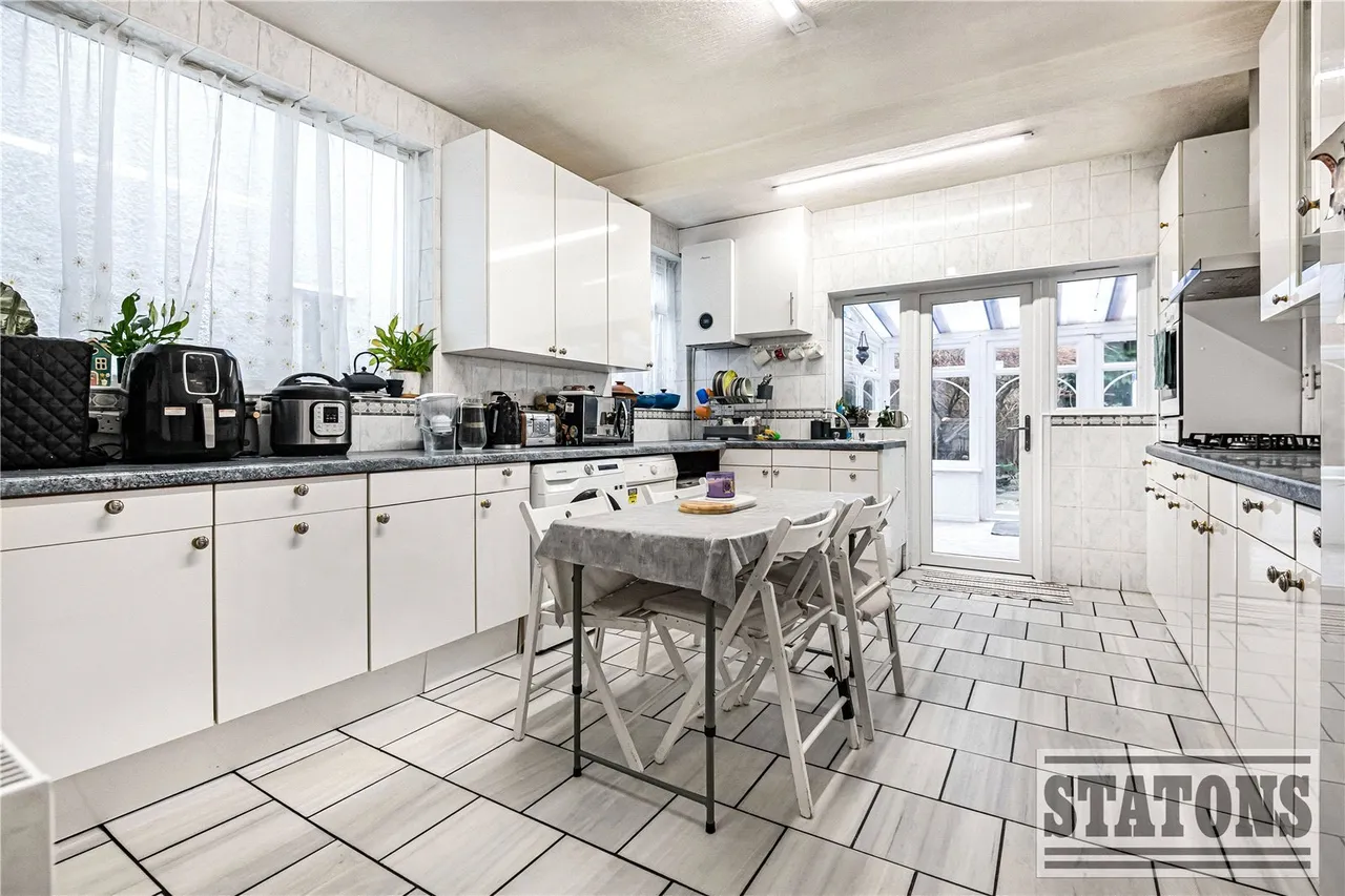 High Road, Whetstone, London, N20 9PT, photo 11