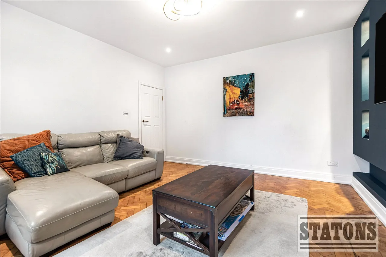 High Road, Whetstone, London, N20 9PT, photo 4