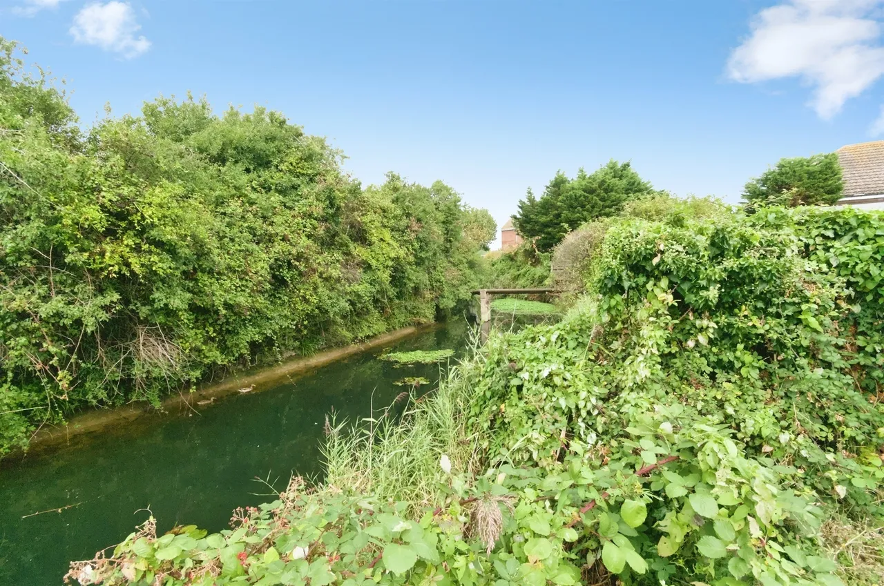 Pevensey Bay Road, Eastbourne, BN23, photo 17